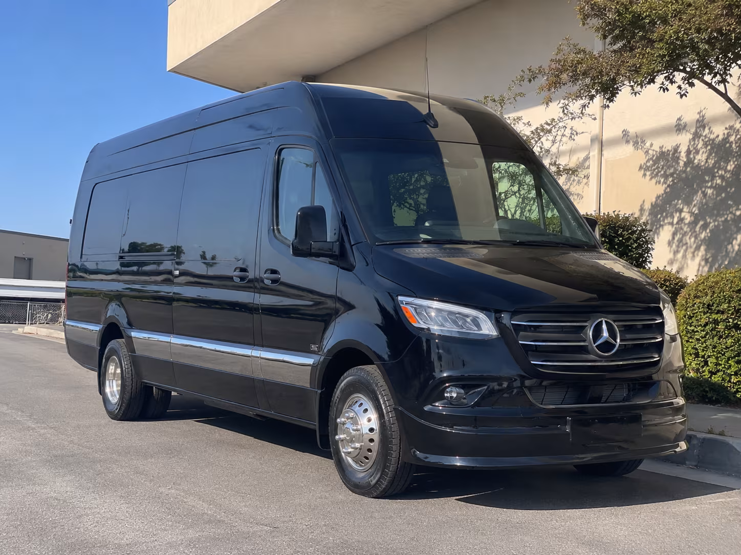 bus rental options for goodyear trips