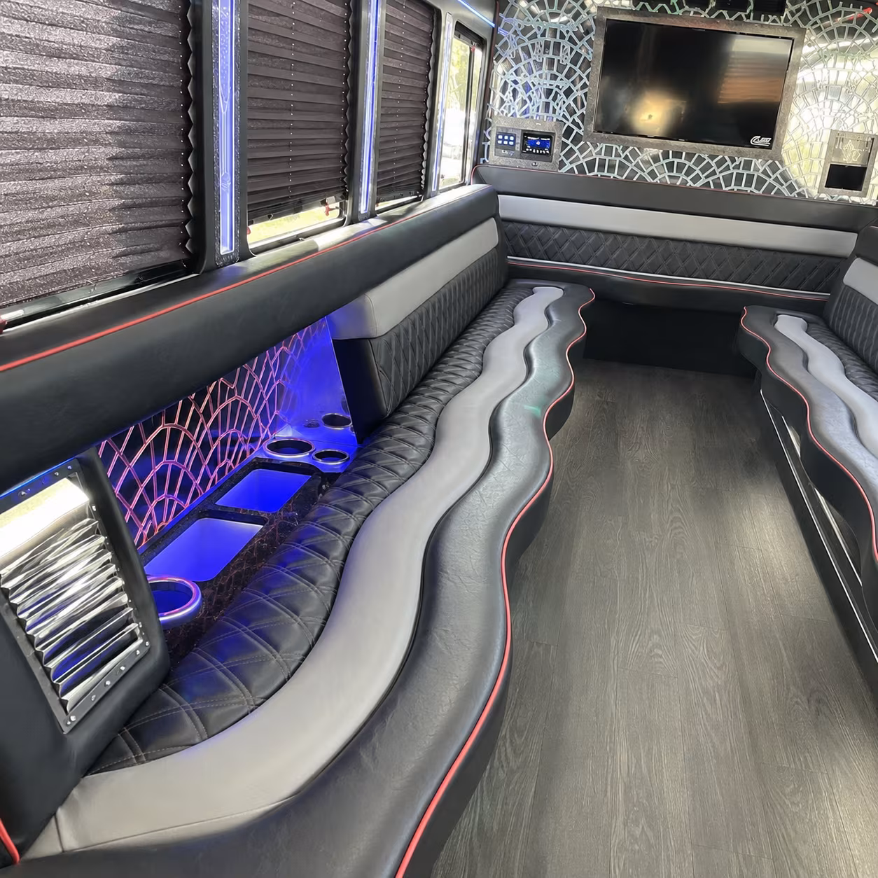 bus rentals to phoenix suns and mercury games at footprint center