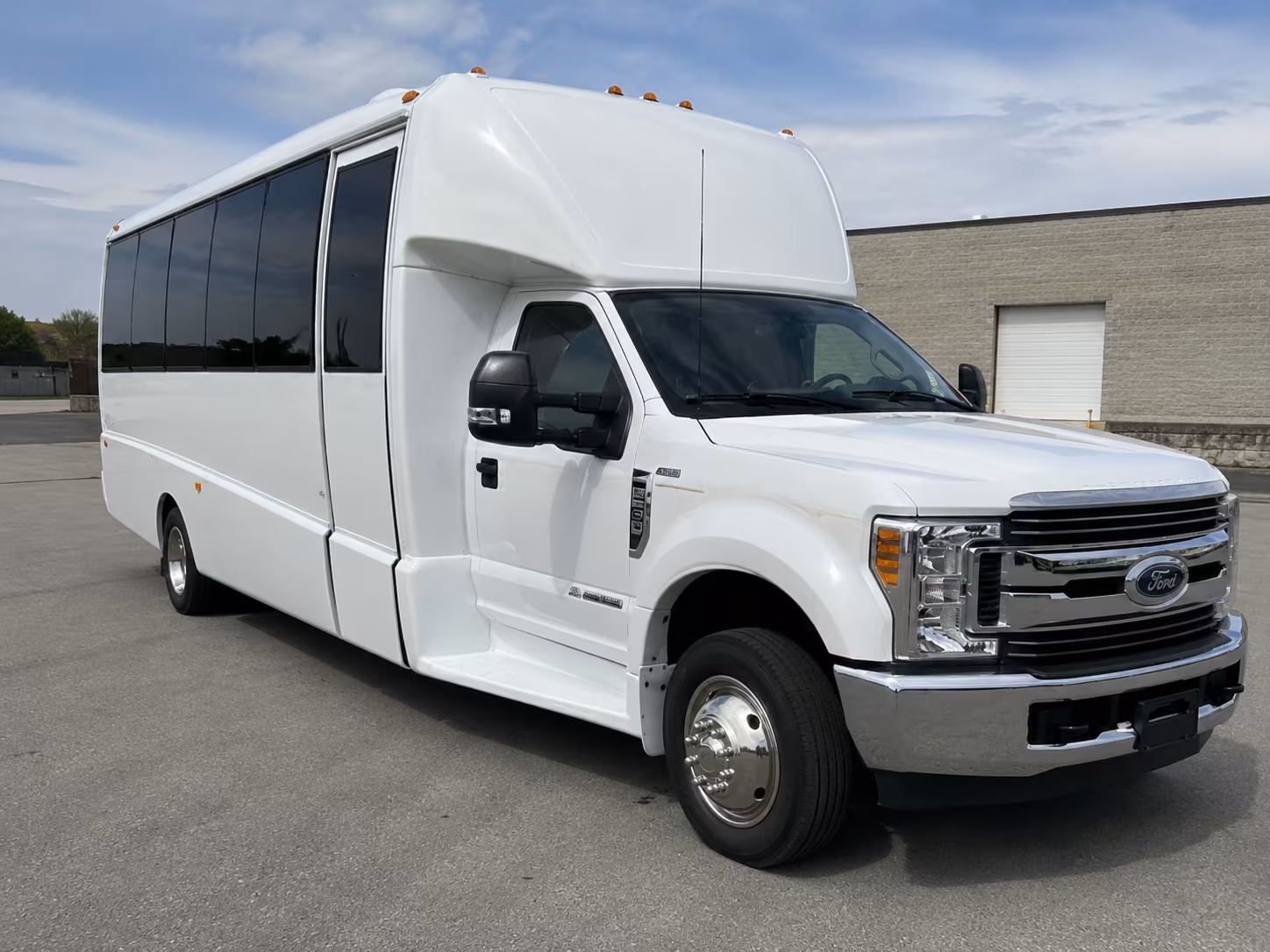 easily book transportation for your next airport transfer 2