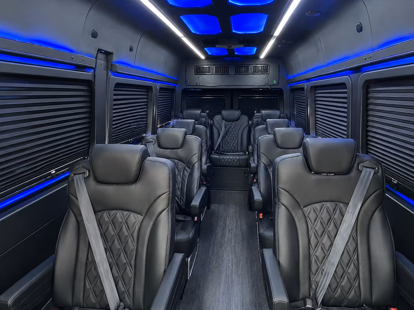 easily book transportation for your next prom 3