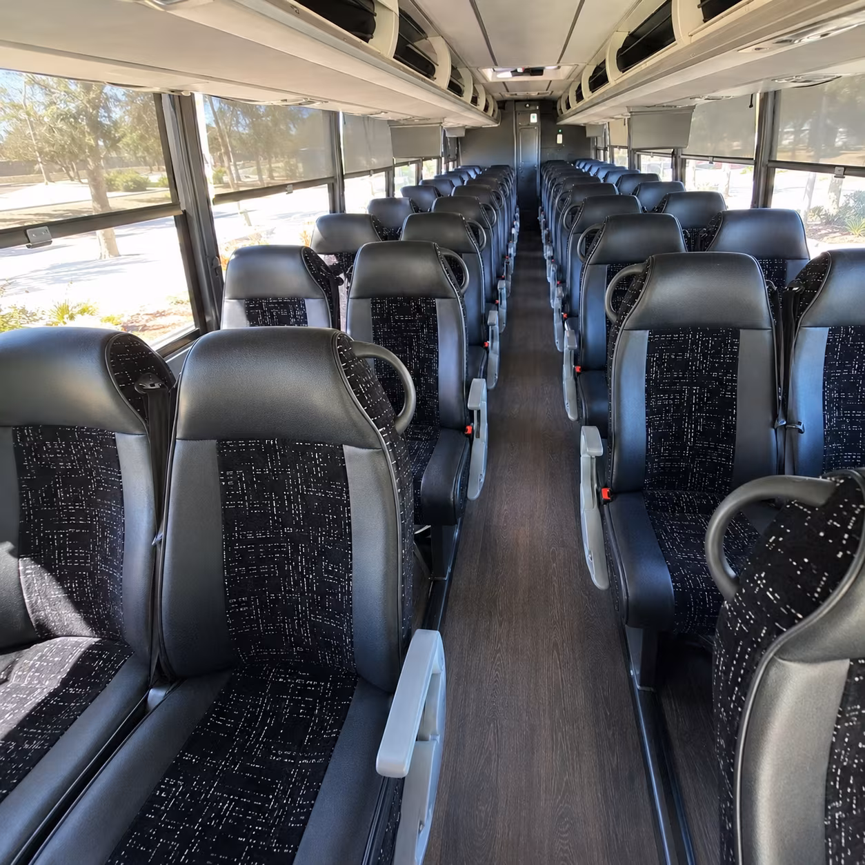 easily book transportation for your next prom 5