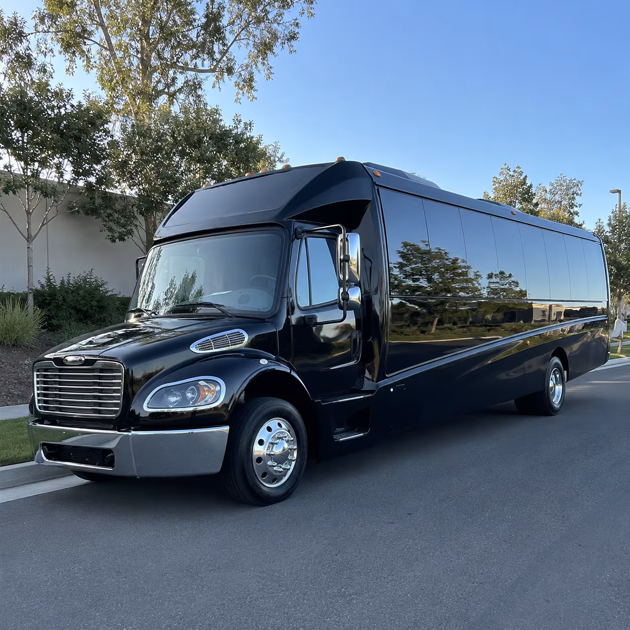 goodyear 30 passenger minibus