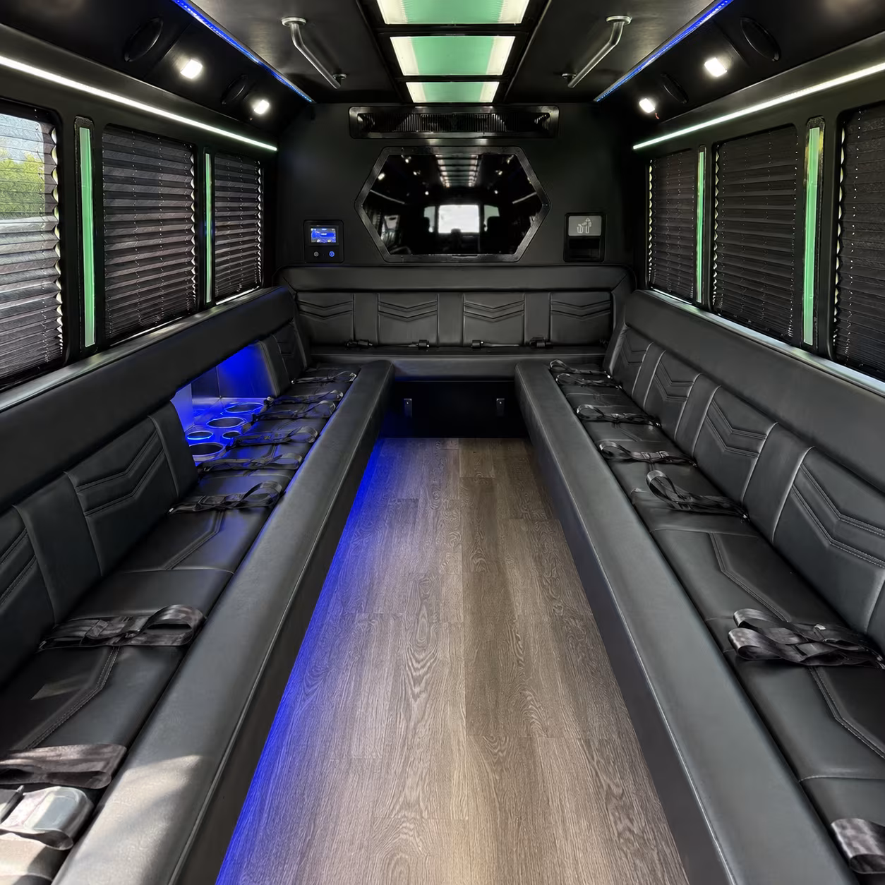 party buses to coyotes games at desert diamond arena in glendale