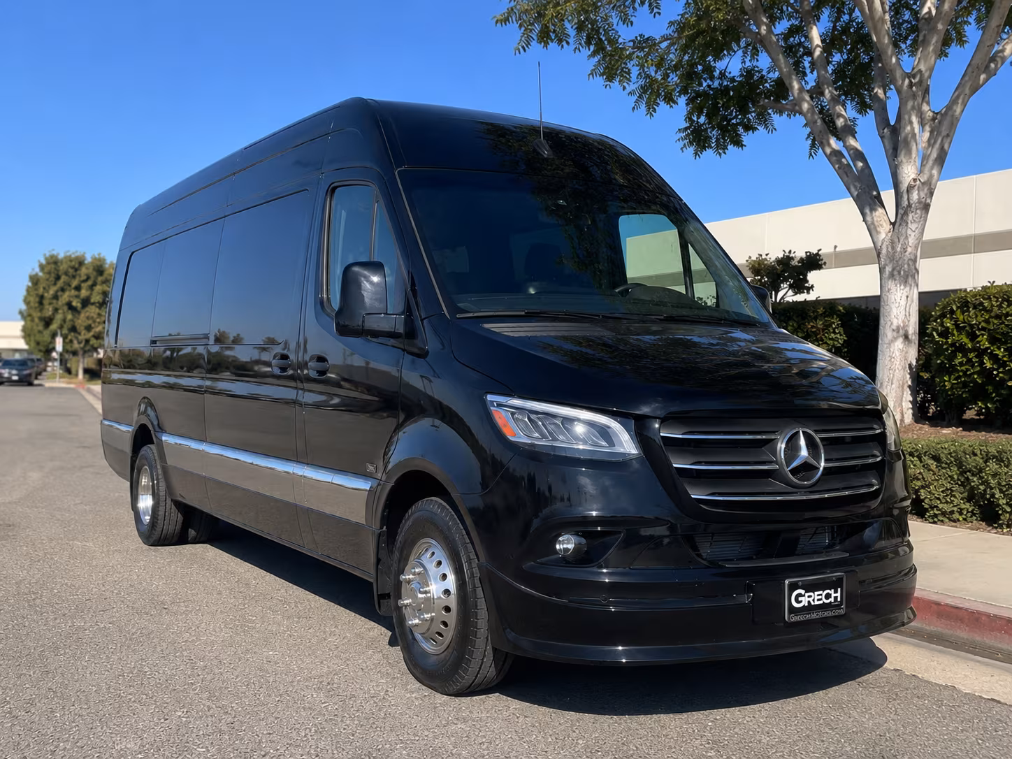 sprinter vans and minibuses for smaller goodyear prom groups